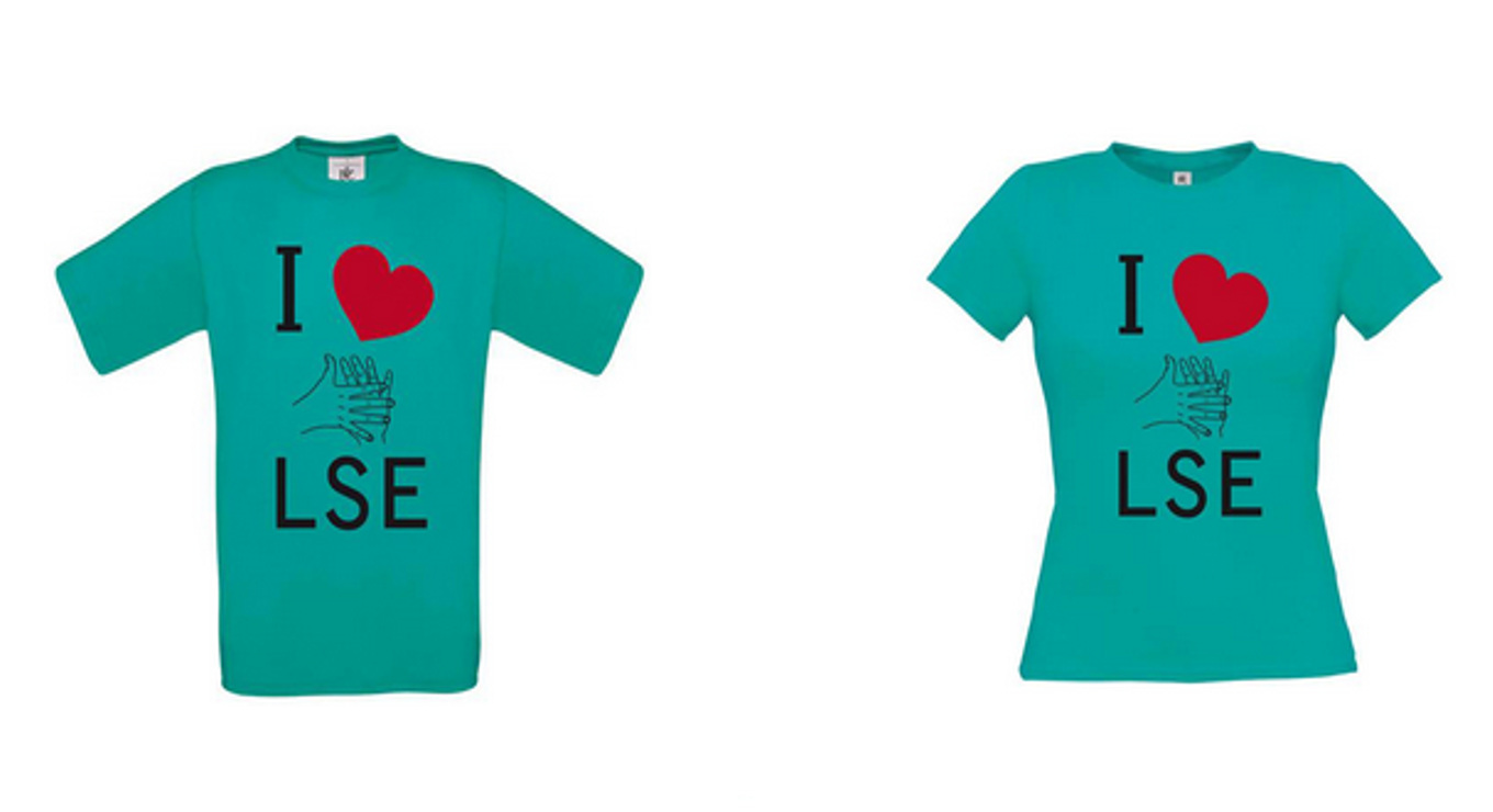 Foto Venta de camisetas por una accesibilidad universal
